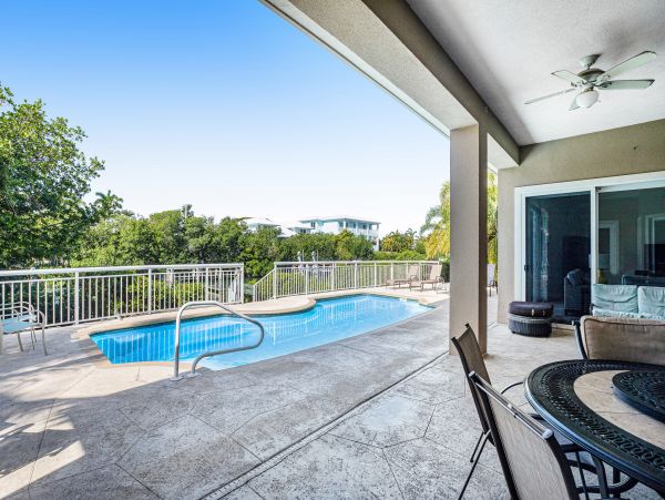 Magnificent Marathon Vacation Home away from Home