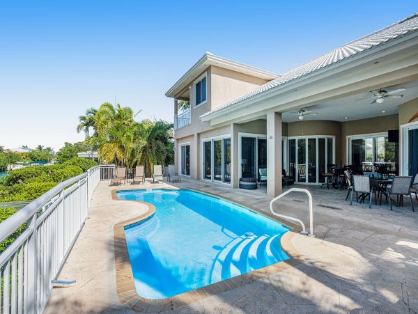 Magnificent Marathon Vacation Home away from Home