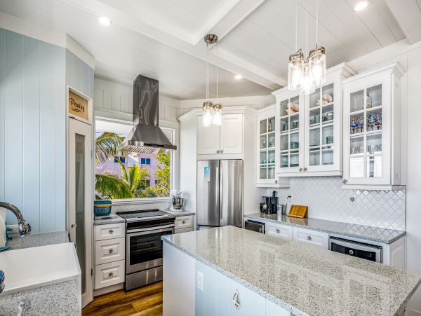 Luxurious Waterfront Retreat with Private Pool & Dock in Cudjoe Key