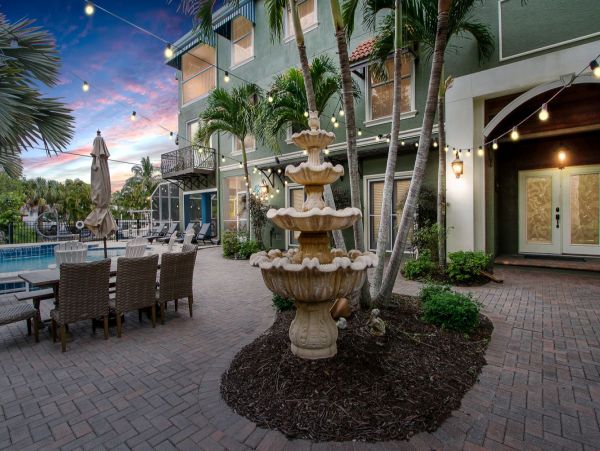 Four Bedroom Canal Front Vacation Home in Siesta Key