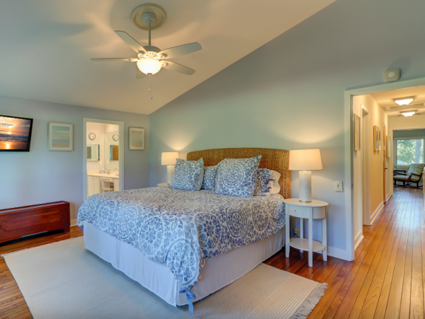 Gorgeous 4 Bedroom Vacation Home in Hilton Head 11 Guests