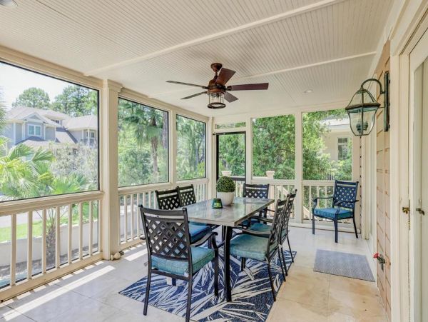 Hilton Head Vacation Pool Home Four Bedroom plus Loft