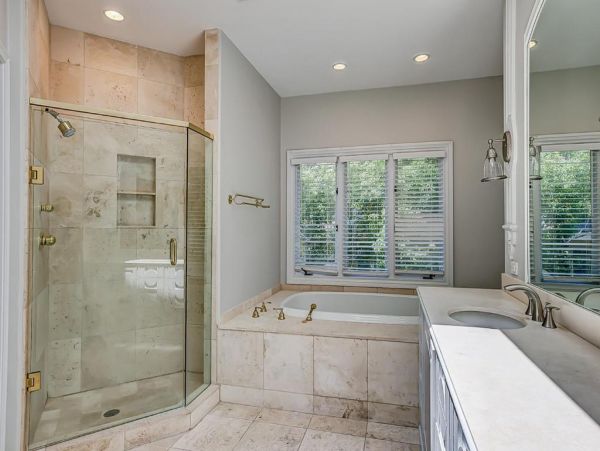 Hilton Head Vacation Pool Home Four Bedroom plus Loft