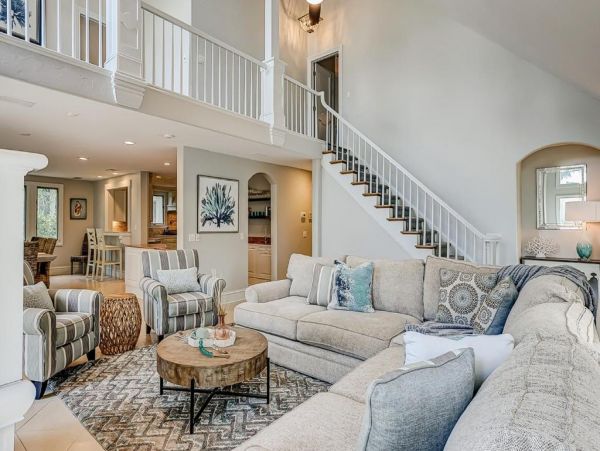 Hilton Head Vacation Pool Home Four Bedroom plus Loft