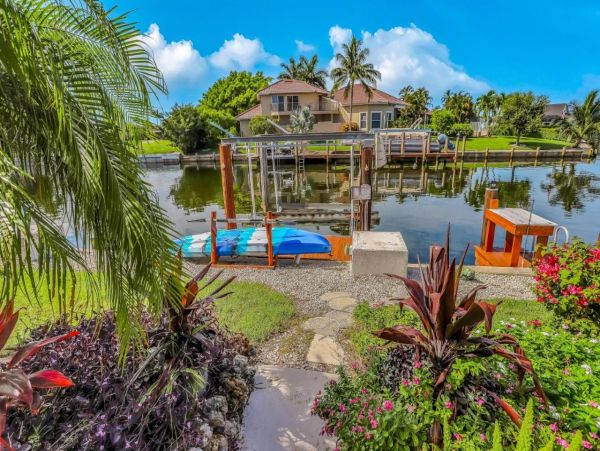 Marco Island Waterfront 3 Bedroom Home with Pool, Spa & Dock