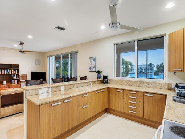 Gulf Views Islamorada Vacation Home Six Bedroom