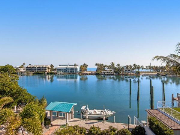 Gulf Views Islamorada Vacation Home Six Bedroom