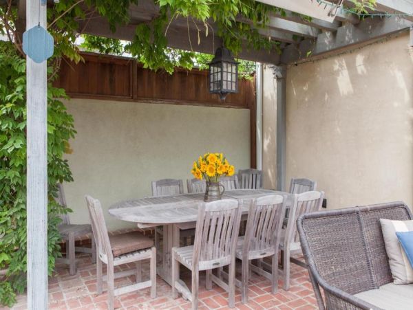 Five Bedroom Home in Santa Monica with Private Pool & Spa