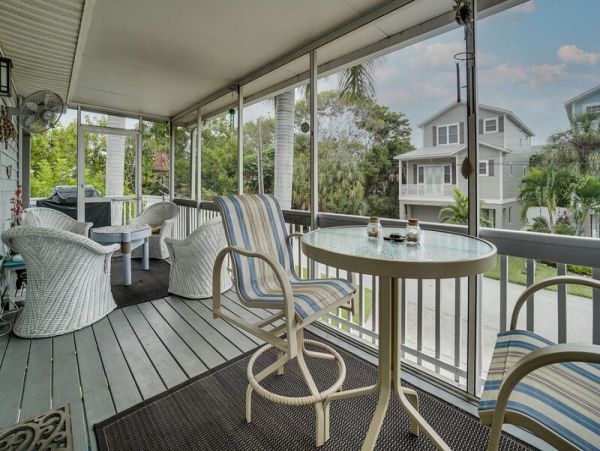 Walk to Beach Holmes Beach Vacation Condo Two Bedroom