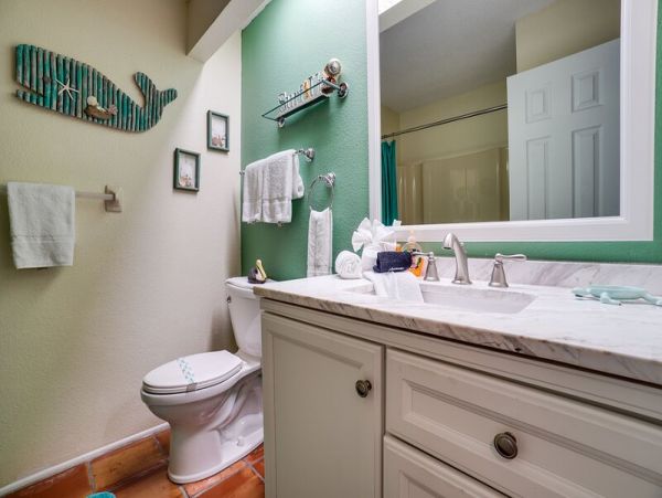 Walk to Beach Holmes Beach Vacation Condo Two Bedroom