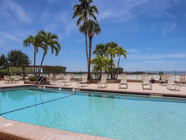 Fort Myers Beach Vacation Rental - Gulf Front Condo with Pool & Concierge Services