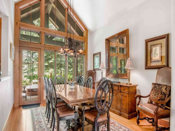 Bachelor Gulch ski ins ski out home