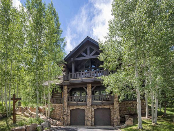 Bachelor Gulch ski ins ski out home