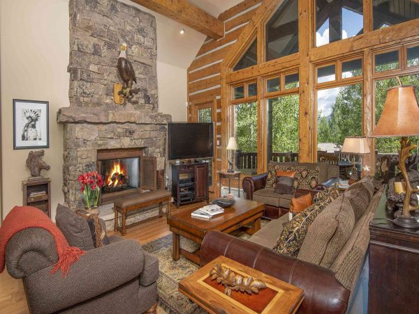 Bachelor Gulch ski ins ski out home