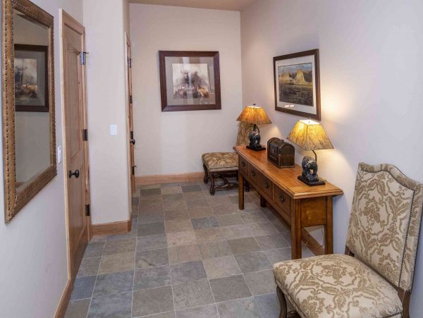 Bachelor Gulch ski ins ski out home