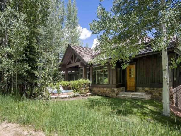Bachelor Gulch ski ins ski out home