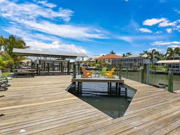 Fort Myers Home 1021805