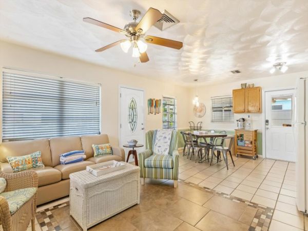 Fort Myers Home 1021806