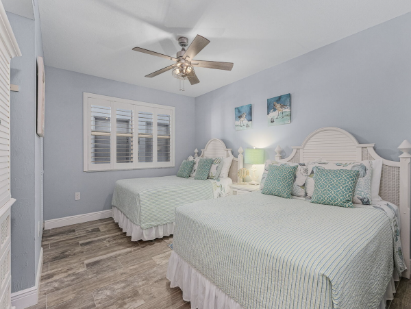 Magnificent Views Newly Updated  Beachfront Style