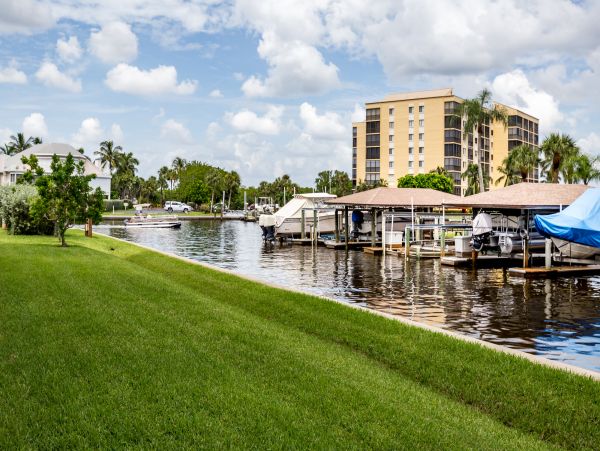 Bay Views Fort  Myers Vacation Condo Two Bedroom
