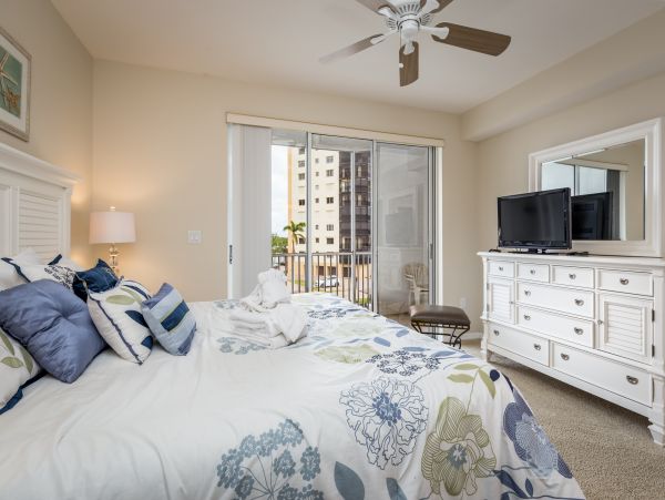 Bay Views Fort  Myers Vacation Condo Two Bedroom