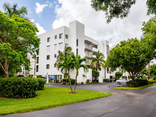 Bay Views Fort  Myers Vacation Condo Two Bedroom