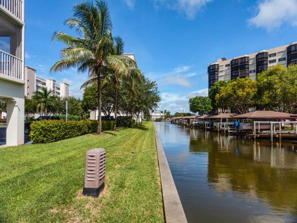 Bay Views Fort  Myers Vacation Condo Two Bedroom