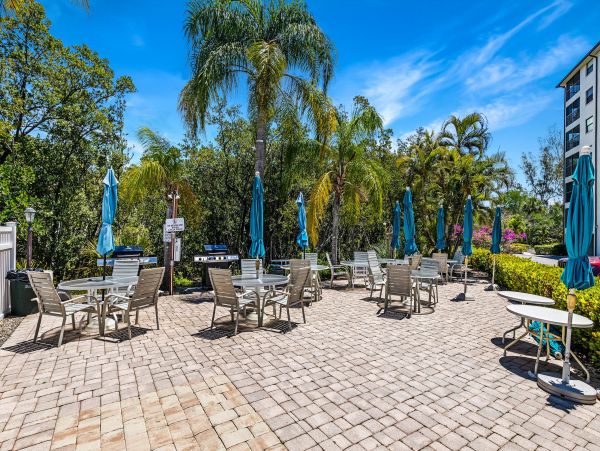 Fort Myers Beach Vacation Rental – Estero Island Beachfront Condo with Pool