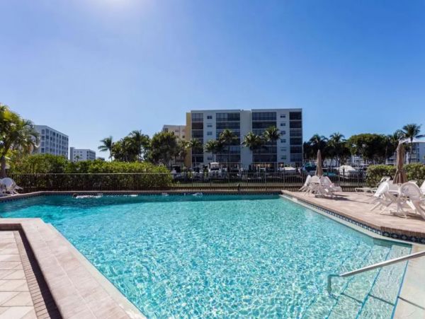 Fort Myers Condo 1021844