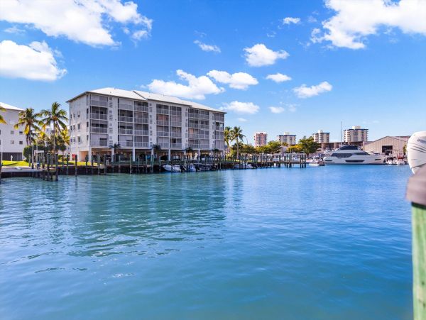 Fort Myers Condo 1021844
