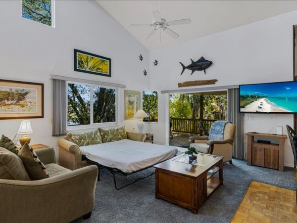 Fort Myers Home 1021856