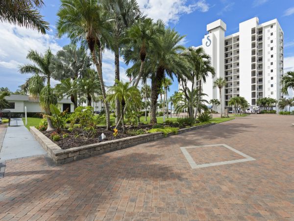 Fort Myers Condo 1021866