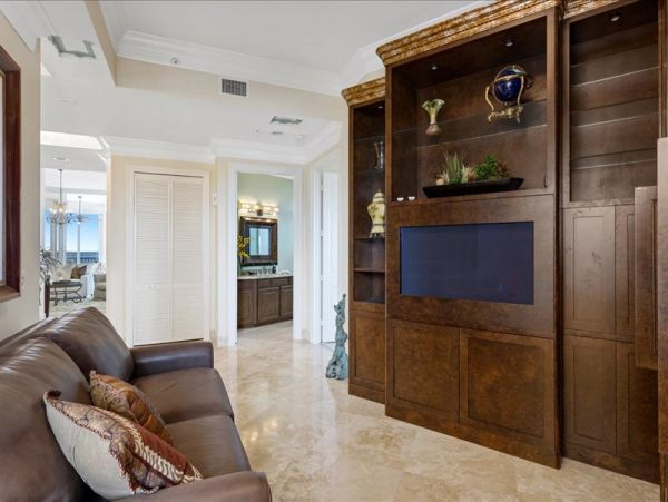 Fort Myers Condo 1021876