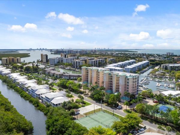 Fort Myers Condo 1021876