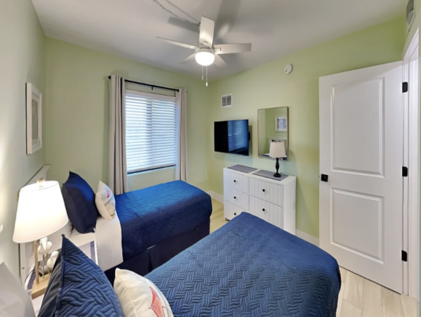 Gulf Front Fetaway with Incredible Views in Fort Myers Beach