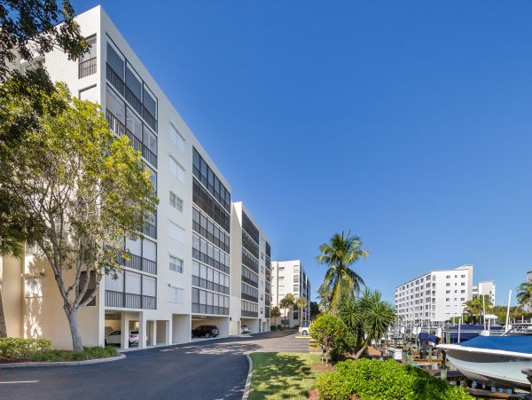 Fort Myers Condo 1021912