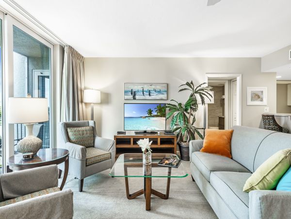 Fort Myers Beach Vacation Rental | 2-Bedroom Gulf-View Condo with Pool