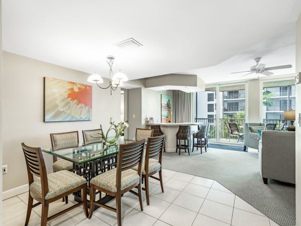 Fort Myers Beach Vacation Rental | 2-Bedroom Gulf-View Condo with Pool