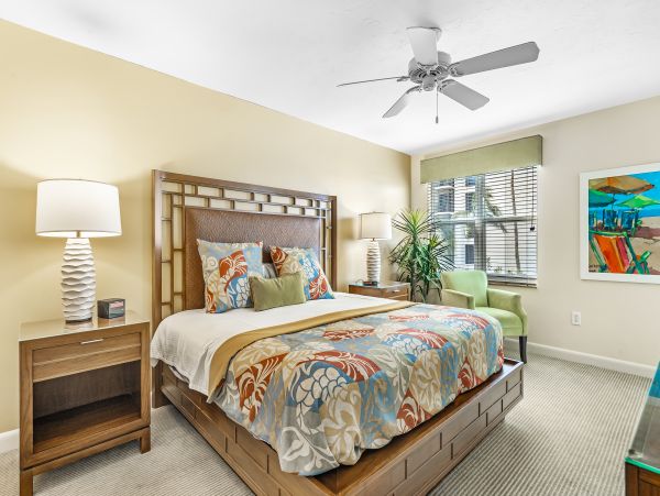 Fort Myers Beach Vacation Rental | 2-Bedroom Gulf-View Condo with Pool