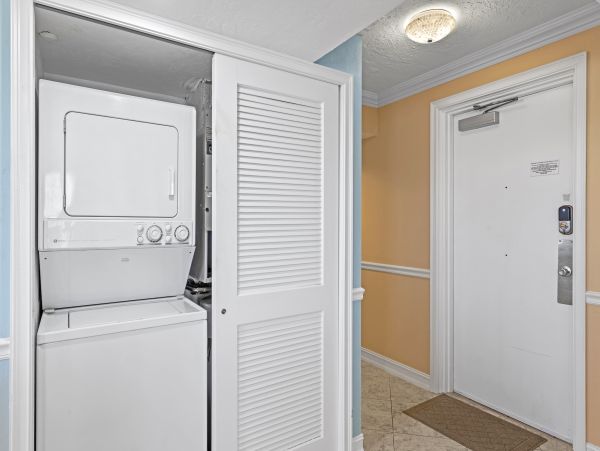 Fort Myers Condo 1021926