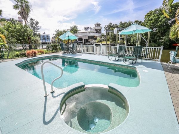 Fort Myers Home 1021928