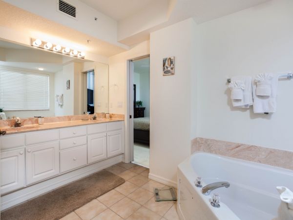 Fort Myers Condo 1021929