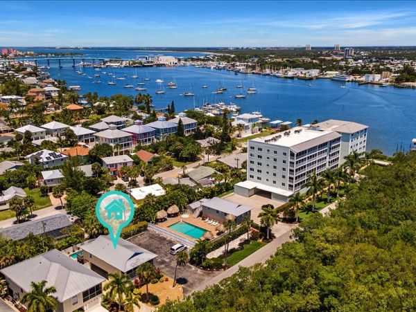 Fort Myers Home 1021932