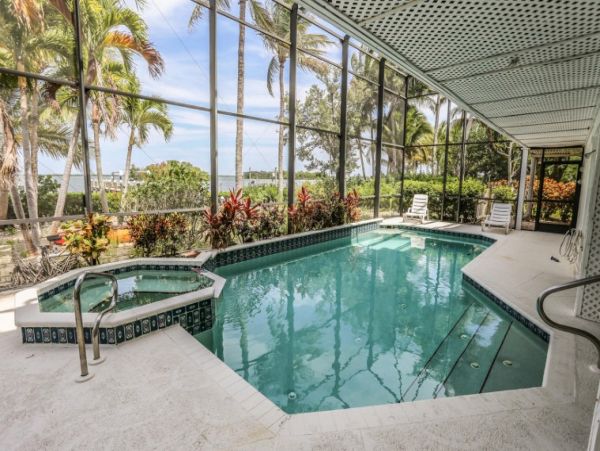 Fort Myers Home 1021973