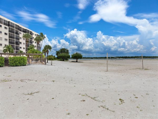 Fort Myers Condo 1021981