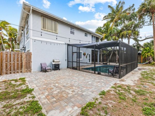 Fort Myers Home 1021983