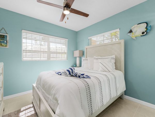 Fort Myers Beach Luxury Vacation Rental  4-Bed Waterfront Villa with Pool