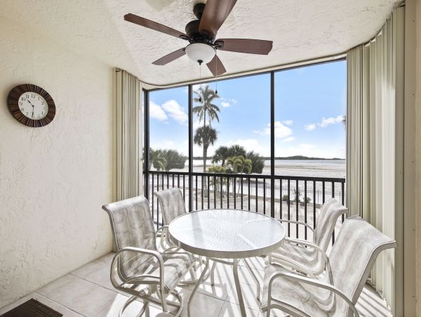 Fort Myers Condo 1021991