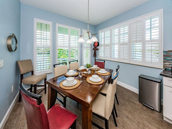 Bay Front Vacation Condo in Treasure Island Sleeps 14 Guests