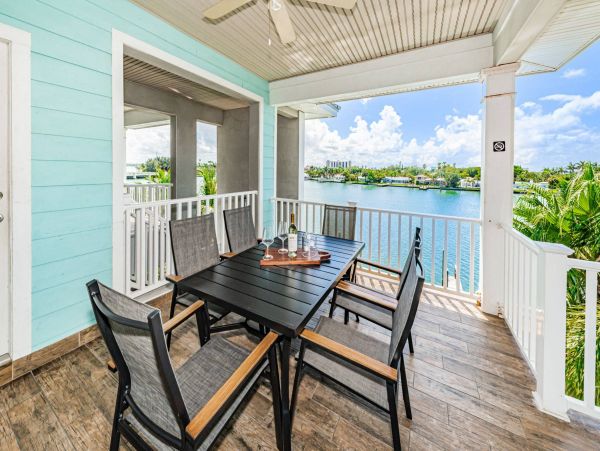 Bay Front Vacation Condo in Treasure Island Sleeps 14 Guests